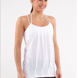 lululemon Flow and Go Tank. Size 4. White.